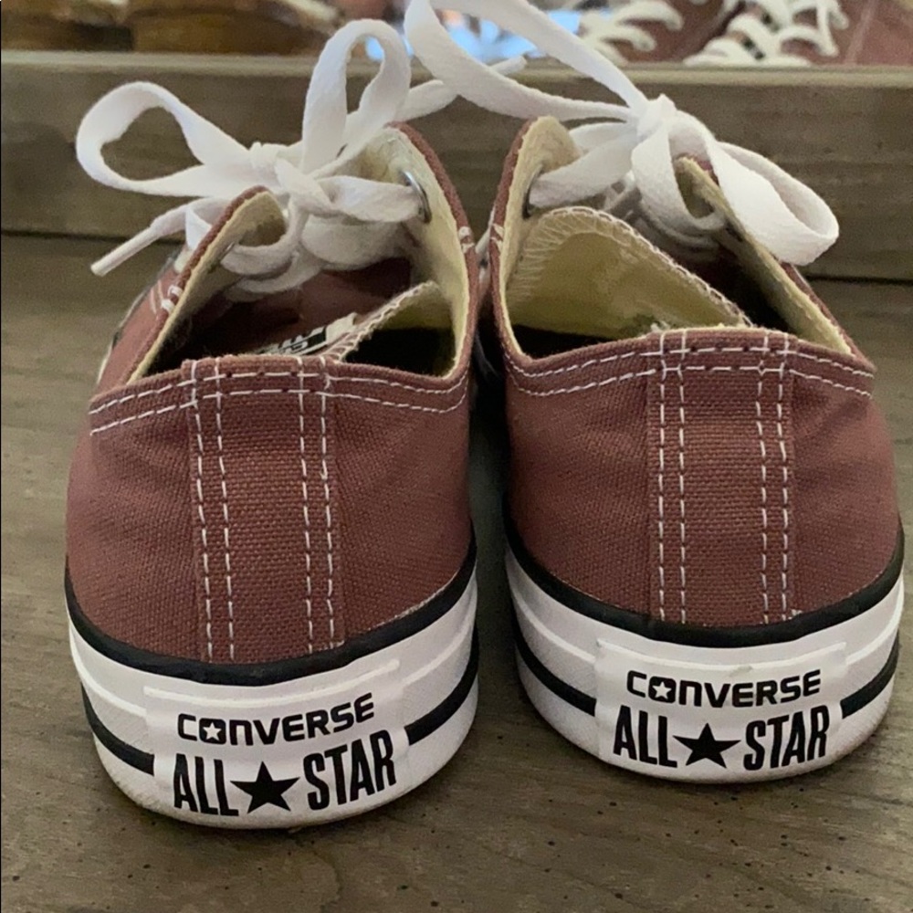 Converse - Picture 3 of 4
